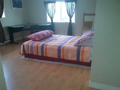 ROOM FOR RENT Image# 1