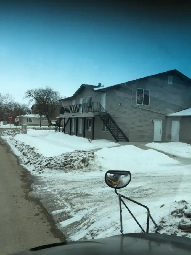 One Bedroom Suite on 2nd floor of 6 plex in Yorkton in Regina,SK - Apartments & Condos for Rent