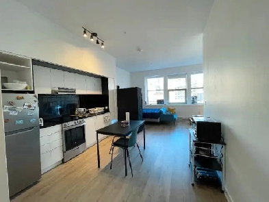 Studio Condo à louer - Concordia - Tout inclus Image# 1