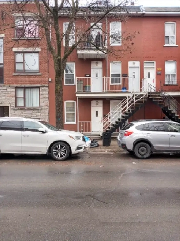 5 ½ à louer, métro Jolicoeur, 1 mai Image# 1