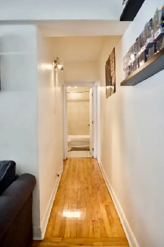 3½ Très Grand - Excellent emplacement, rarement disponible Image# 1