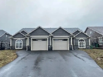 4bed 2.5bath Townhome, Enfield Image# 3