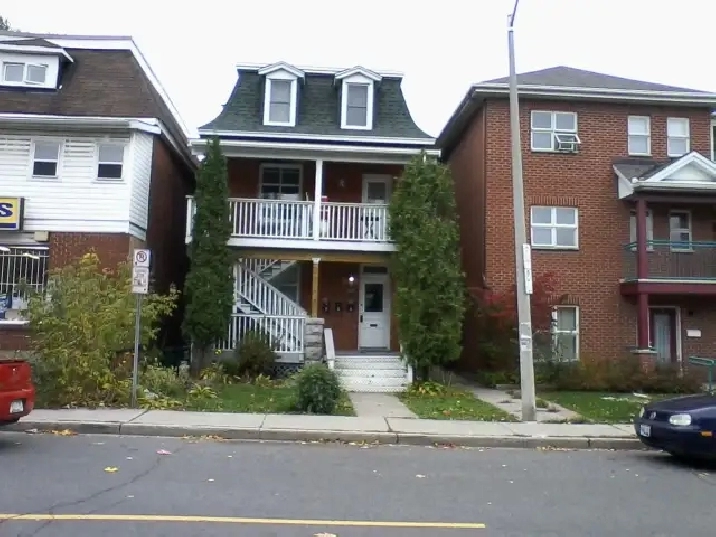 Lovely one bedroom apartment in Hintonburg, K1Y 2C1 in Ottawa,ON - Apartments & Condos for Rent