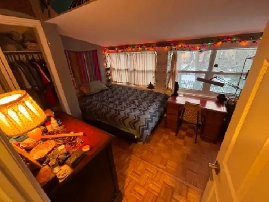 1 Bedroom in 3 Bedroom Apartment Image# 1