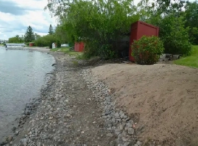 Prime Lakefront Living at Metinota Beach on Jackfish Lake Image# 1