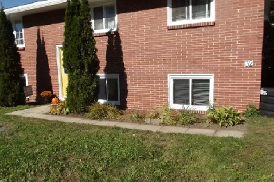 2  Bedrooms, 1 Bath for Rent Image# 1