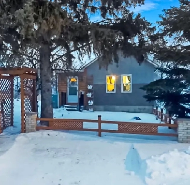 Cozy & Well- Maintained Home with Spacious Yard-Move-In Ready Image# 1