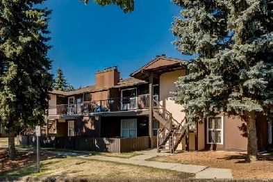 Townhomes for Rent In Southwest Edmonton - Huntington Hill Coach Image# 1