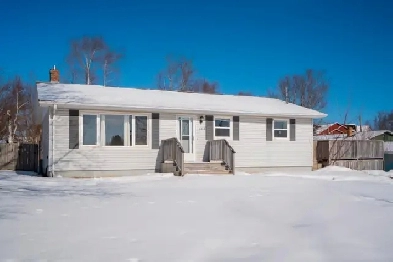 4-Bed Bungalow in Charlottetown Image# 4