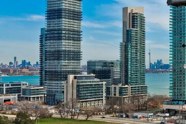 Mimico/Lake Shore 1-bed & 1 den Condos For Sale, Live or Invest! in City of Toronto,ON - Condos for Sale