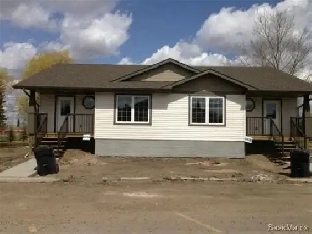 3 BEDROOM DUPLEX FOR RENT - YORKTON, SK Image# 1