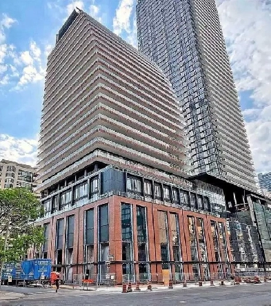 ONE BEDROOM DEN(YONGE/WELLESLEY)SUBWAY VACANT BALCONY DININGTABL Image# 1