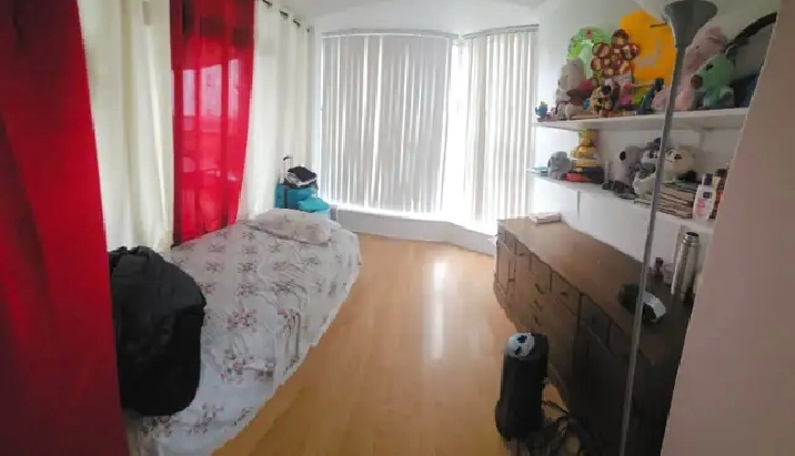Private room available for a single person (ladies only) in City of Toronto,ON - Room Rentals & Roommates