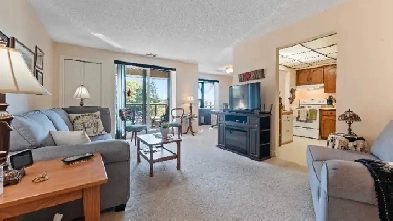 2 bed 2 bath Condo for rent in 50  community. Image# 3