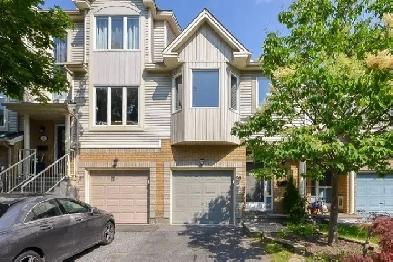 Apr 1 - Fully Furnished 3 Bed 2.5 Bath Townhouse Near Hurdman Image# 1