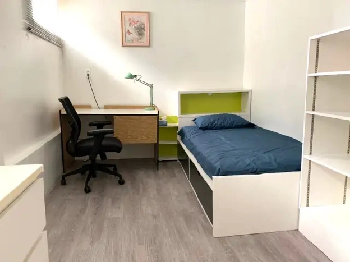 Clean/Quiet room @ Finch/Leslie @March. 1st 2025 $760 in City of Toronto,ON - Room Rentals & Roommates