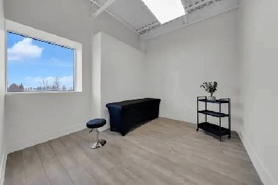 SALON SUITE FOR RENT Image# 1