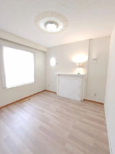 Spotless & Gorgeous 1 B Apt Immed or Apr 1, Ossington & Dupont Image# 1