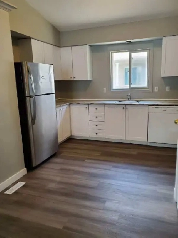 LUXURY HOME FANSHAWE COLLEGE STUDENTS Image# 1