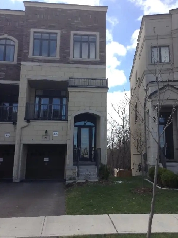 SEMI-DETACHED HOUSE BACK ON FOREST Image# 1