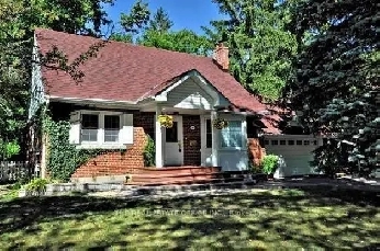 5 bed 3 bath house - Yonge & Elgin Mills Image# 1