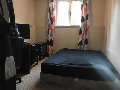 Room For Rent near Southgate Area Image# 1