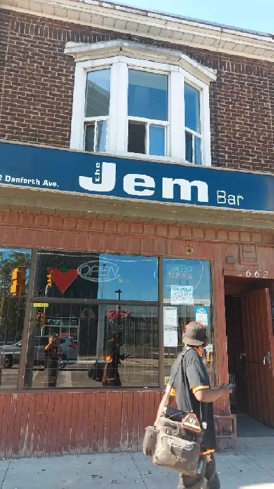 bar &  restaurant for sale Image# 1