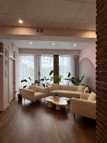 Massage Room for Rent in Laser Clinic in Richmond Hill, ON Image# 1