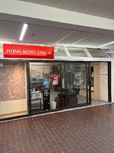 RETIREMENT SALE - RETAIL BUSINESS LOCATION AT YONGE & BLOOR Image# 1