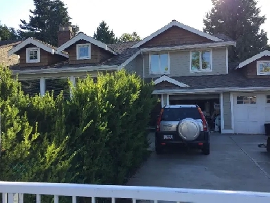 Upper level house for rent in White Rock Image# 1