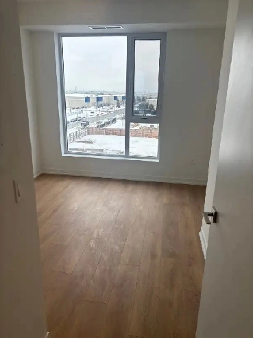 2 bedroom 2 washroom condo available for rent in Vaughan April 1 Image# 1