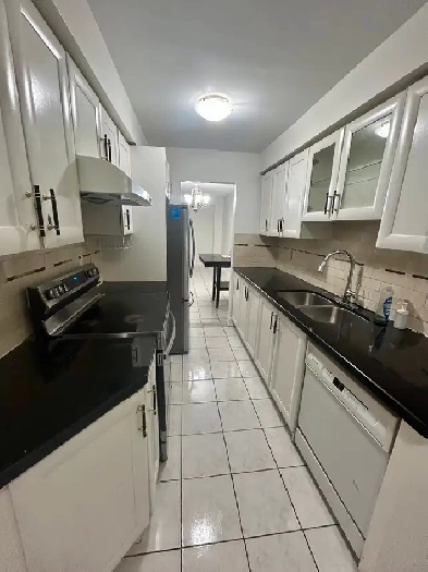 Scarborough 4 Bed , 4 Wash detach entire house for rent Image# 1