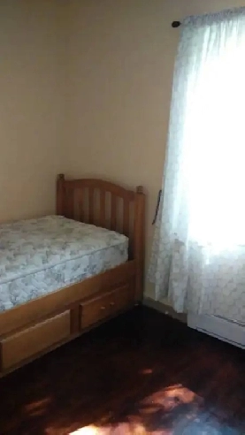 private room metro cote vertu everything include Image# 1