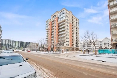 FOR SALE - Stunning Condo with Sunset view in Downtown Edmonton Image# 2