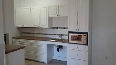 4 1/2 Chauffé, Éclairé Image# 1