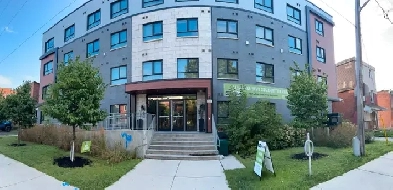 Room listing at 417Nelson! Image# 1