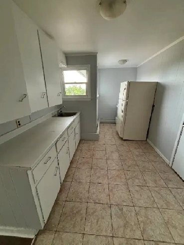 2 Bedroom Apartment near Acadia Image# 1