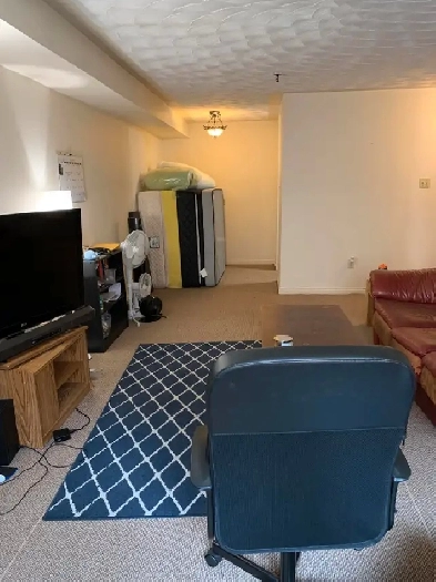 1 bedroom - Laundry, parking Image# 1