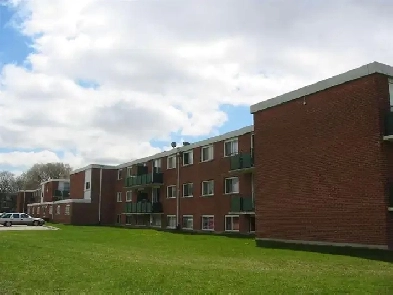 67 Avenue Road - 1 Bedroom Image# 1