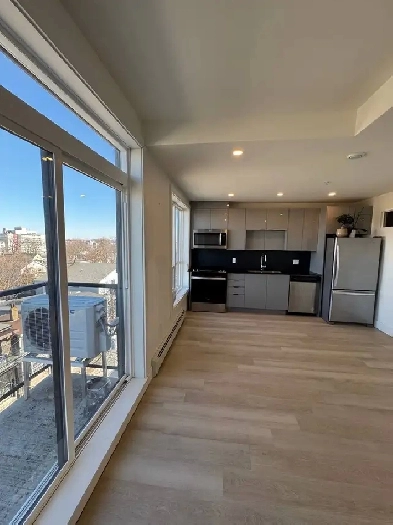 Modern 1-Bedroom Apartment | Pet-Friendly | Avai Image# 1