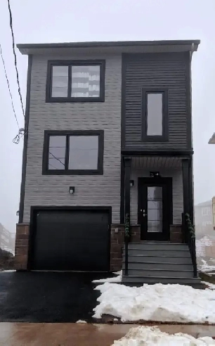 Fully detached house for rent Image# 1