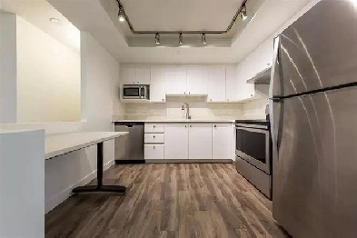 For Rent: Spacious 2 Bed, 2 Bath Apartment – Prime Surrey Locati Image# 1