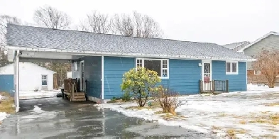A Cozey 2Bdr pet friendly house for rent in Eastern Passage Image# 2