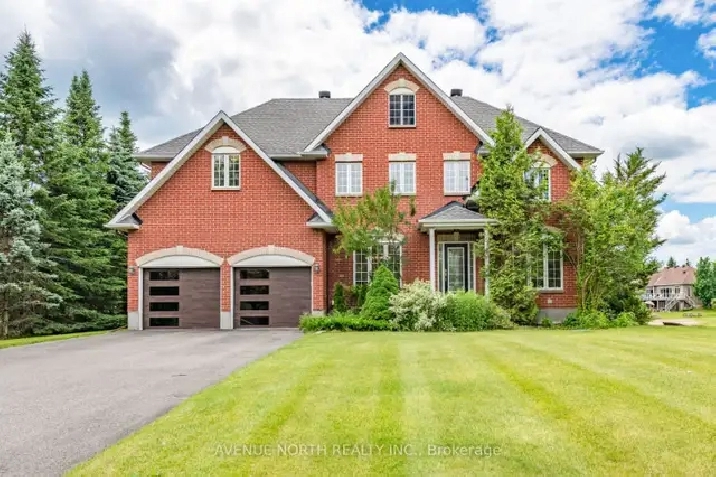 4 Bedroom Must See In Ottawa in Ottawa,ON - Houses for Sale