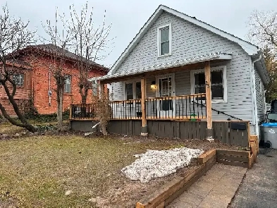 House for rent located centrally in Exeter Ontario Image# 5