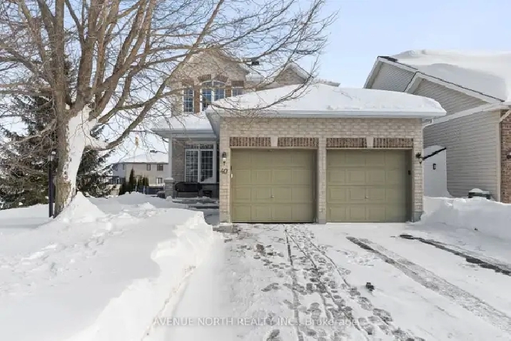 Ottawa,ON (5 Bdr 4 Bth) in Ottawa,ON - Houses for Sale