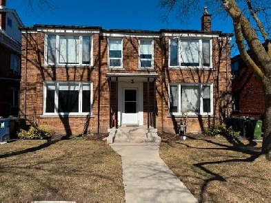 2 Bedroom Apartment at Bathurst and Eglinton 4 Markdale Ave