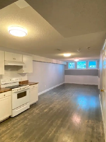 2 Bedroom 1 Bath INCLUSIVE - West End Kingston Image# 1