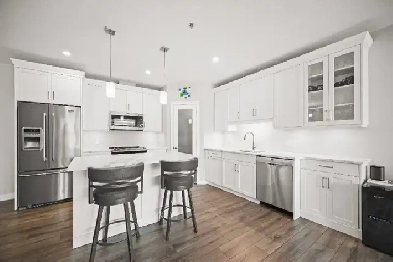 Stunning 2-Bed, 2-Bath Condo