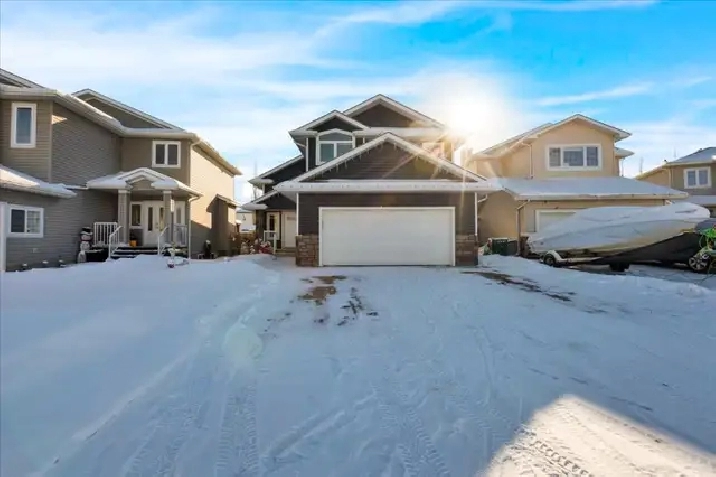 Gibbons Bi-Level in Edmonton,AB - Houses for Sale